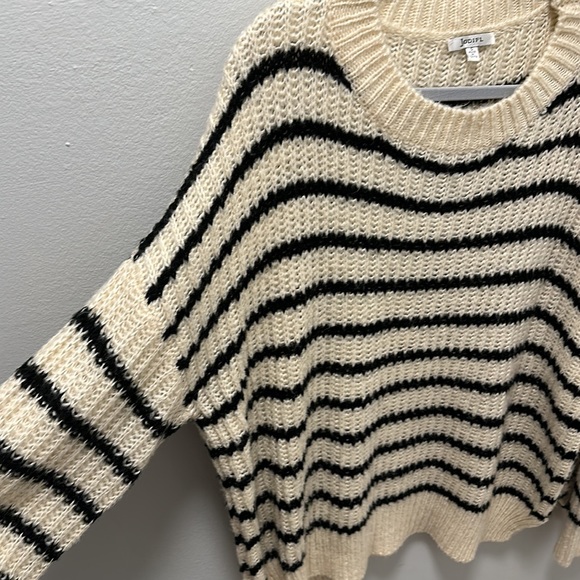 Oversized striped sweater - Picture 3 of 4